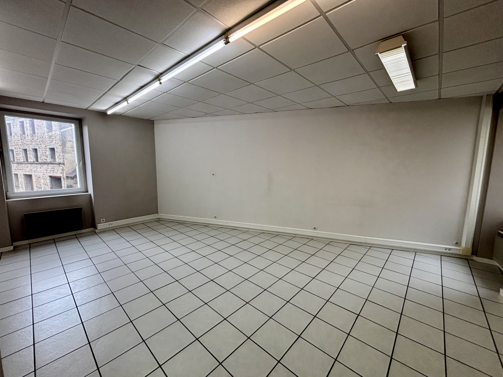 Image_6, Bureaux, Sainte-Sigolène, ref :082