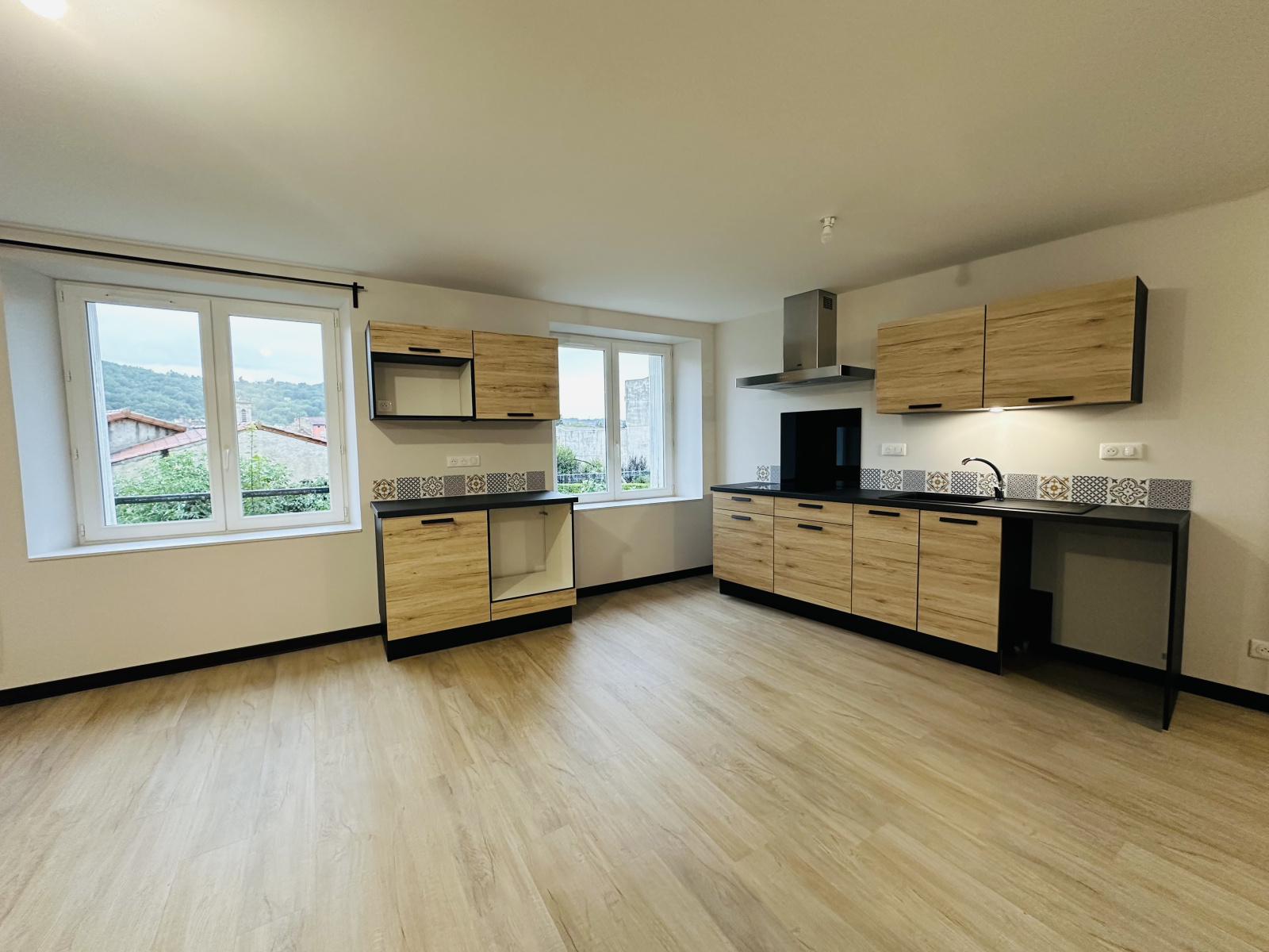 Image_2, Immeuble, Brives-Charensac, ref :916