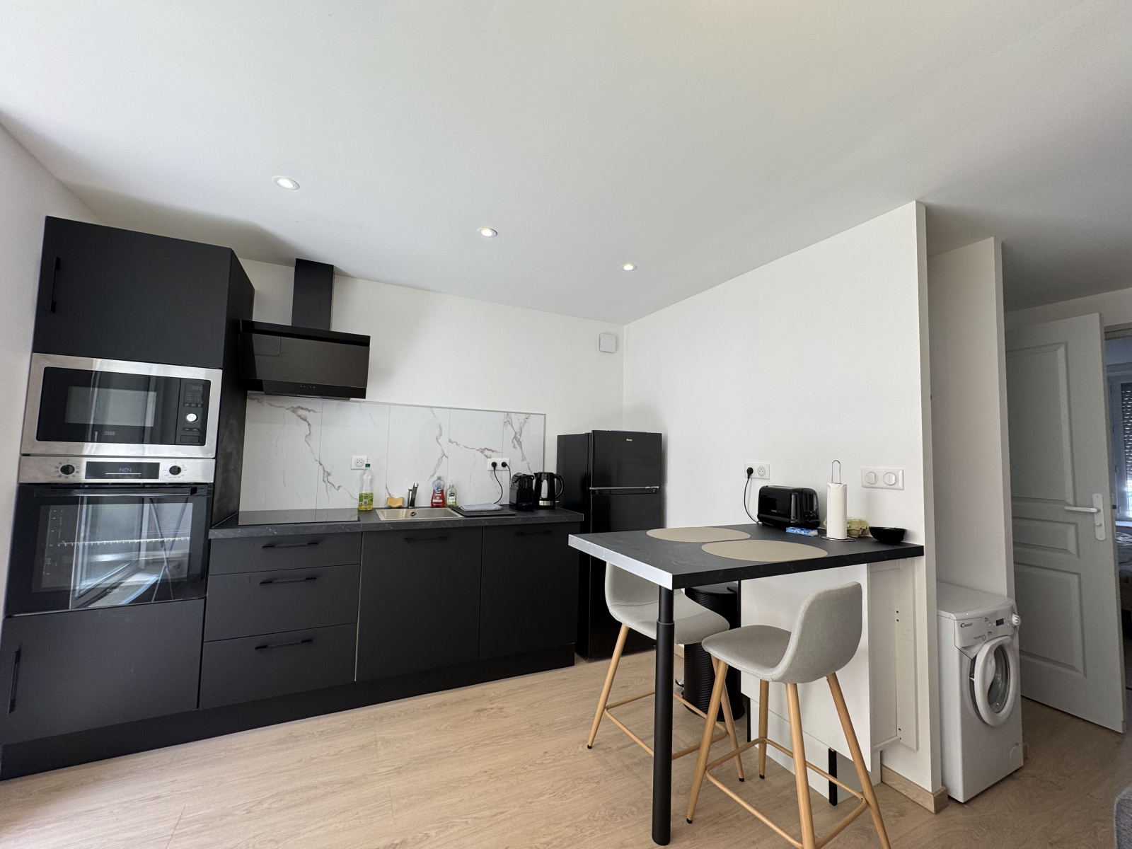 Image_3, Immeuble, Yssingeaux, ref :619