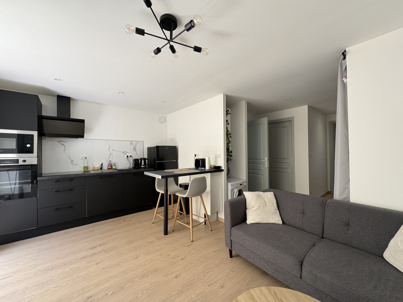 Image_2, Immeuble, Yssingeaux, ref :619