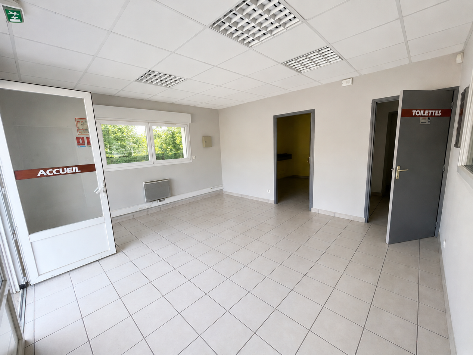 Image_9, Local professionnel, Saint-Pal-de-Mons, ref :00361