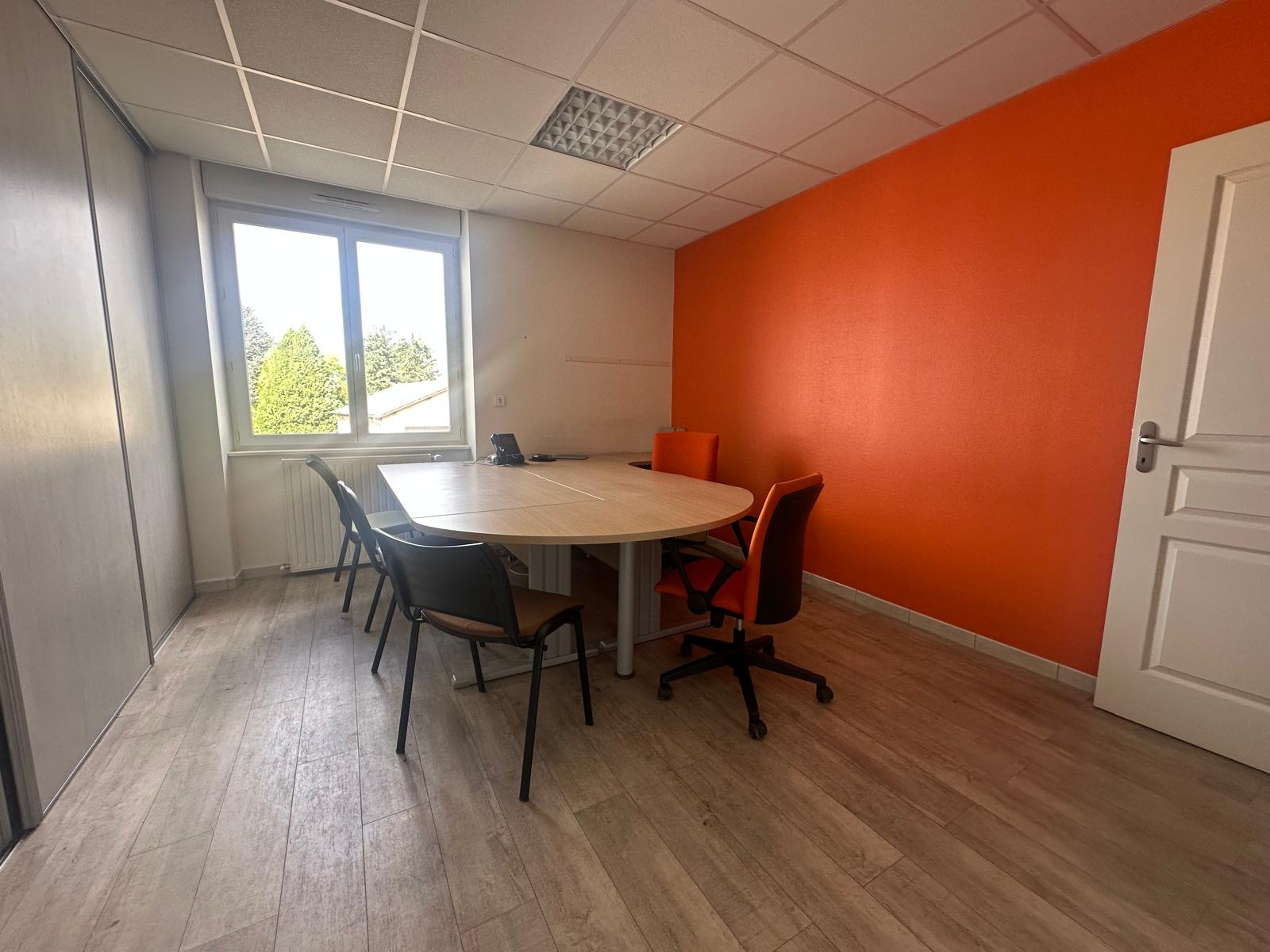 Image_8, Entrepôt, Sainte-Sigolène, ref :0309