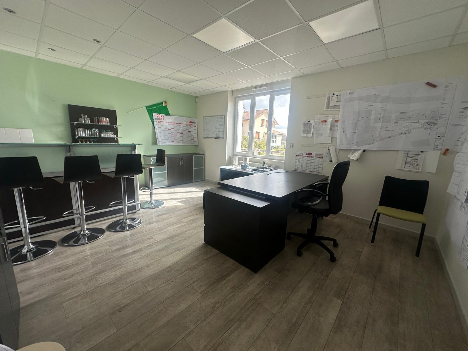 Image_5, Entrepôt, Sainte-Sigolène, ref :0309