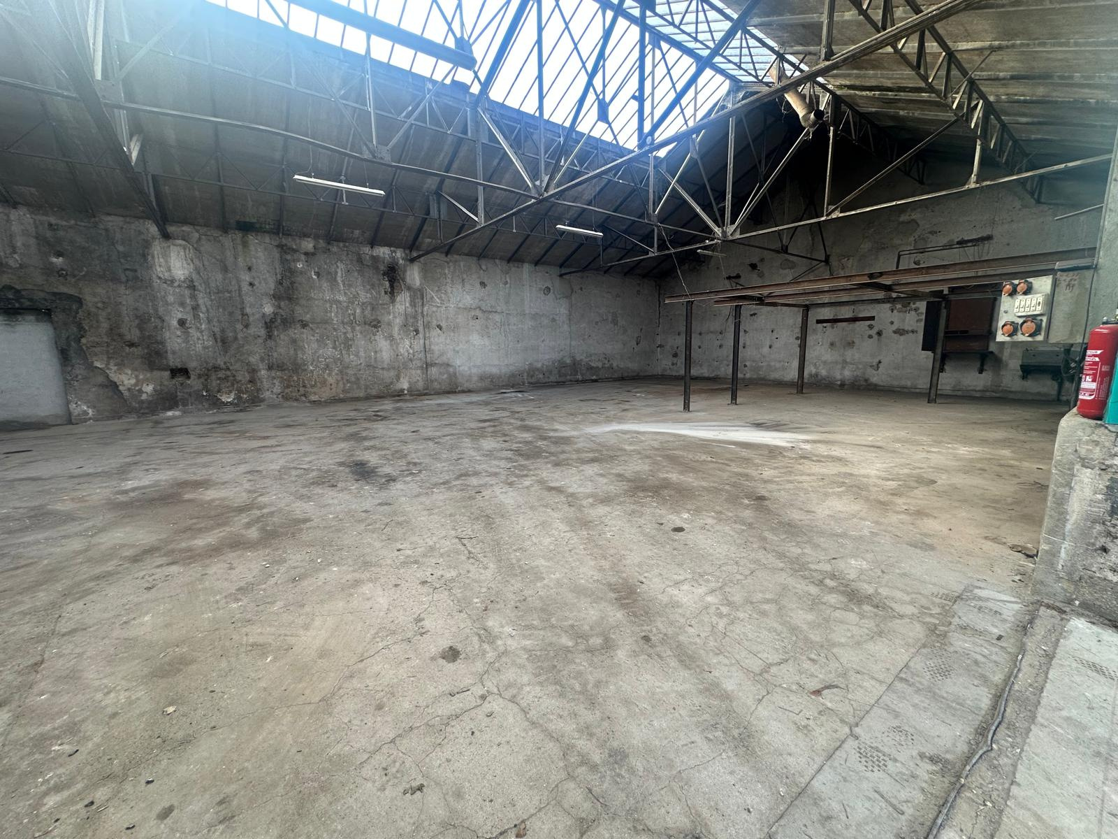 Image_5, Entrepôt, Sainte-Sigolène, ref :0335