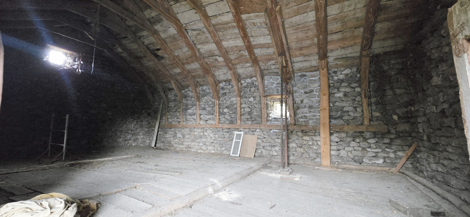 Image_19, Ferme, Saint-Julien-Chapteuil, ref :638