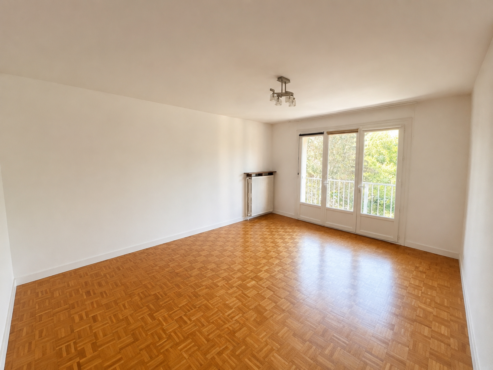 Image_1, Studio, Le Puy-en-Velay, ref :876
